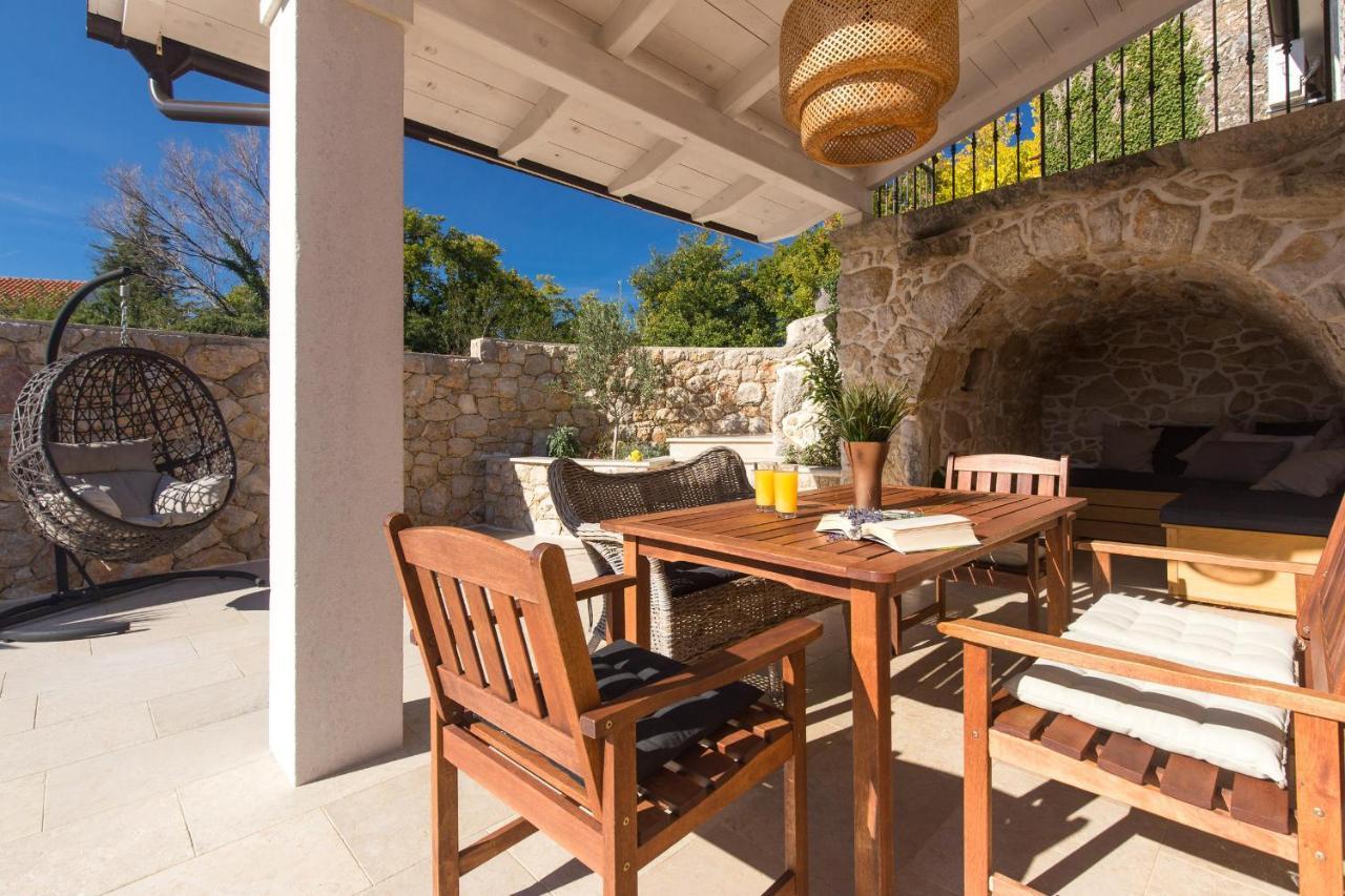 Villa House Misto Dobrinj Exterior foto
